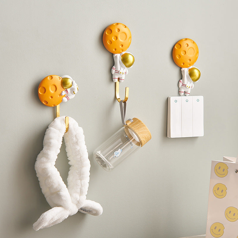 Moon and Astronaut Wall Hook - Wall hook/wall hanger for wall decoration & wall design | Home & room decoration ideas