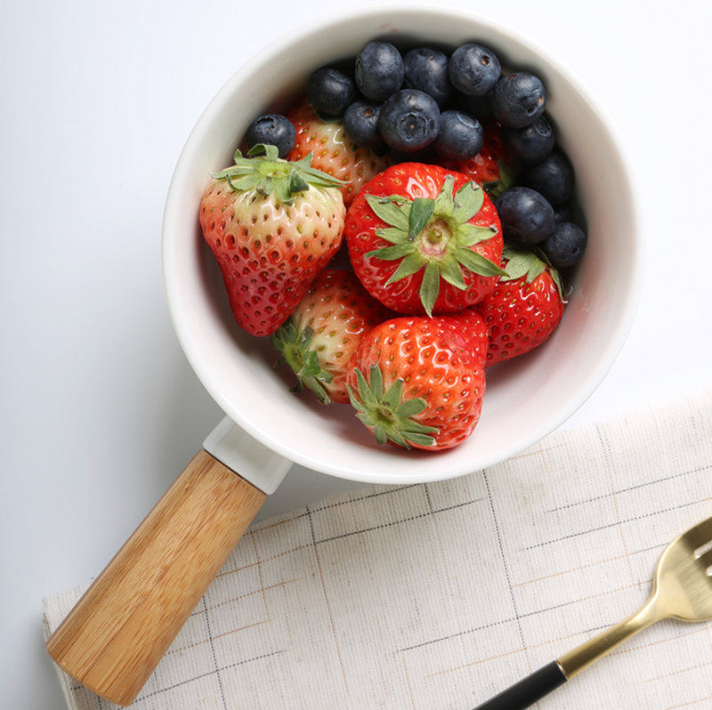 MAGNIFIQUE bowl with bamboo handle - Serving bowls, noodle bowl, snack bowl, popcorn bowls | Bowls for dining & home decor