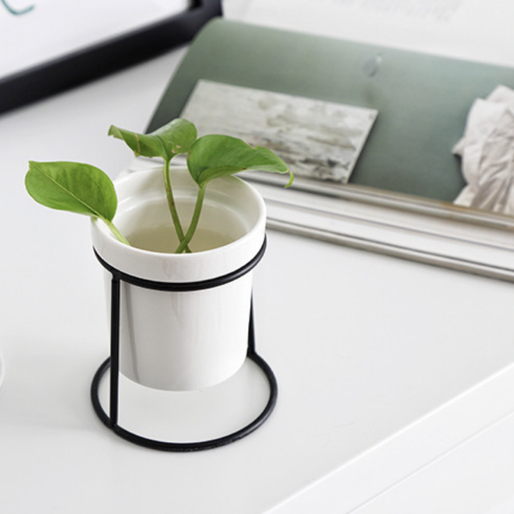 Small Pot Planter - Indoor planters and flower pots | Home decor items