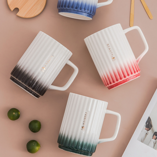 Ceramic Mug with Lid and Spoon