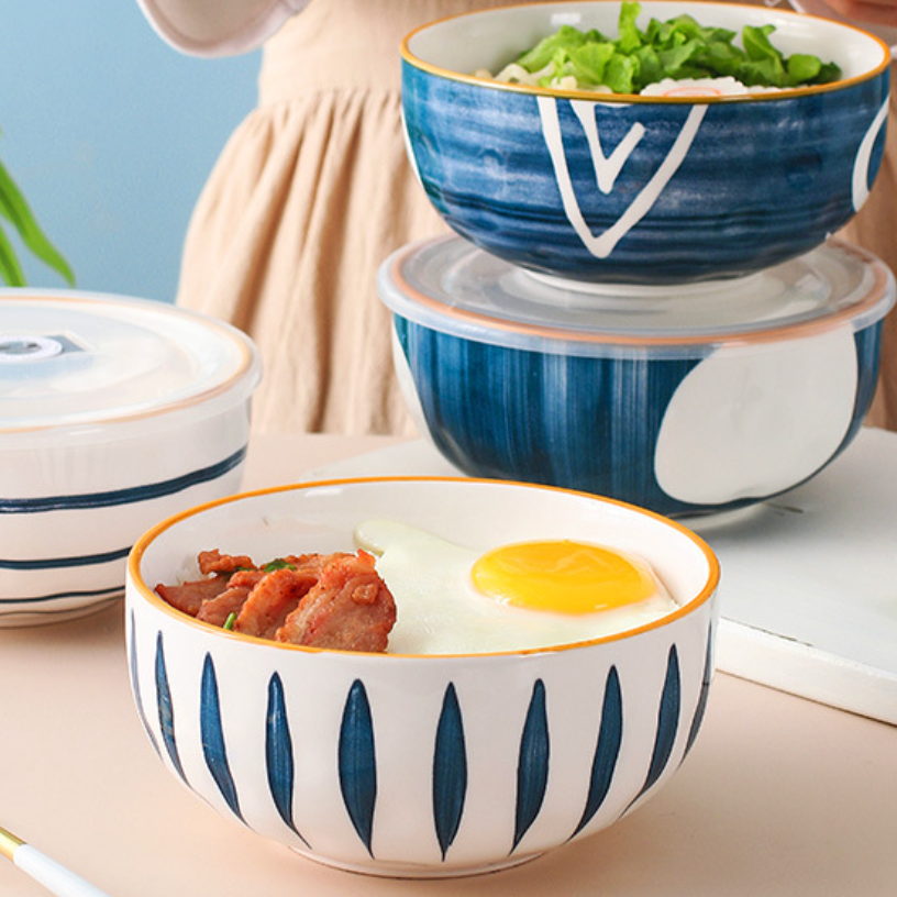 Nitori Teardrop Patterned Ceramic Bowl With Airtight Lid 650ml