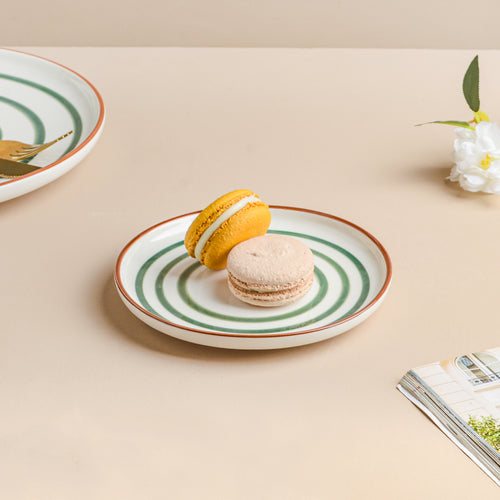 Spiral Snack Plate Green 6 Inch - Serving plate, snack plate, dessert plate | Plates for dining & home decor