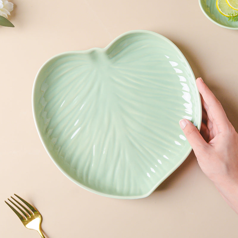 Taro Leaf 30 Piece Dinner Set For 6